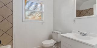 1630 W Rosewood Gallery 11