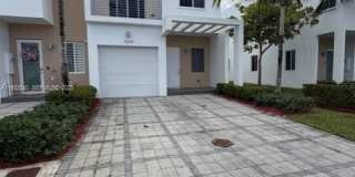 10248 NW 71st Ter Gallery 1