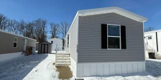 131 E Arlington Gallery 1