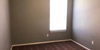 $200 off your move in by May 15th! Located in Edgewood Manor and in Mustang School District!, Nearby parks and shopping! 3 bed 2 bath duplex ready for move in! Gallery 9