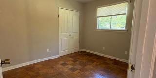 Great 3 bedroom/1 bath home includes gas range and refrigerator! Great 3 bedroom/1 bath home includes gas range and refrigerator! Gallery 9