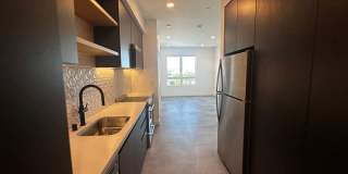 3450 West 43rd Street Gallery 14