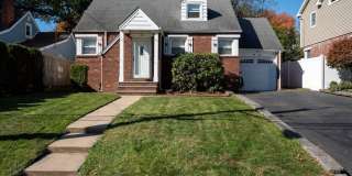 58 Elm Street Gallery 1