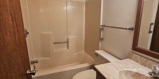 Willow Creek Apartments Gallery 77