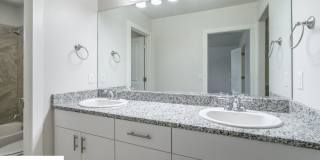 Pet friendly 3 Bedroom Townhome in Washington! Gallery 53