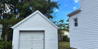 Charming 3 Bed Property at Prime Location Gallery 25