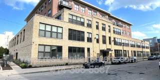 1924 N Hubbard Street Gallery 10