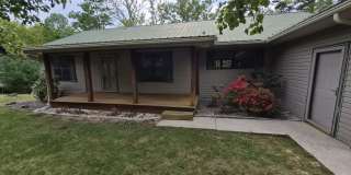 1016 Hickory Hill Drive Gallery 1