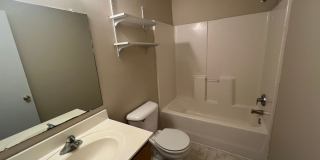 Beautiful 2 bedroom 2.5 bath town house located off Piney Green Road Gallery 18