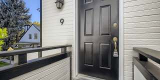 Downtown 2 BDR / 2BA - Walk to Everything Gallery 5