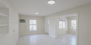 2250 NE 136th St Gallery 2