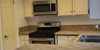 Condo Near Oxnard College Gallery 5
