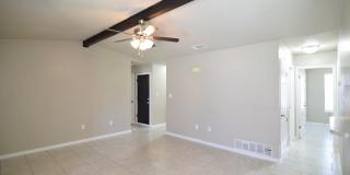 233 Bridle Dr Gallery 8