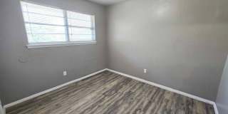 Charming 4 Bedroom Home Near Tinker AFB Gallery 17