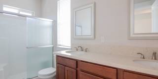 Newer Home for Rent in North Redding CA | $500 Off, Solar, Garage, Near I-5 Gallery 15