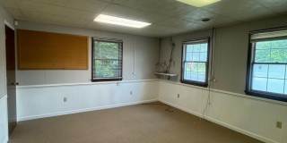 233 COLONIAL Avenue Gallery 16