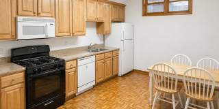 4237 North Kenmore Avenue Gallery 1