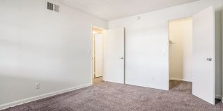 Oakdale Springs Apartments Gallery 18