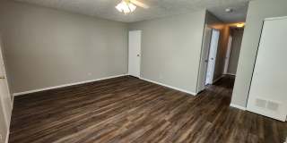 3 Bedroom Home in Bloomington Gallery 12