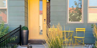 Charming 3BR House in Denver Gallery 1