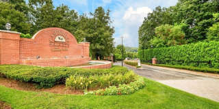486 Cambridge Dr 486 Cambridge Dr Gallery 1