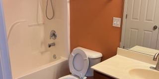 4 bedroom, 2 bathroom, car garage townhouse Gallery 6