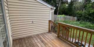Stunning 2 Bed, 2 1/2 Bath Townhouse Available Now Stunning 2 Bed, 2 1/2 Bath Townhouse Available Now Gallery 29