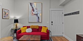 304 N Front Street Gallery 8