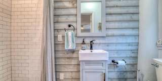 120 N Newport Ave Gallery 7