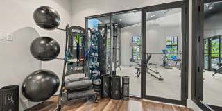 Edera Palm Springs Gallery 27