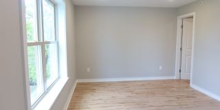 431 North 41st Street Gallery 13