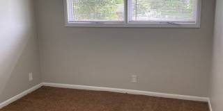 Charming 4 BR, 2 BA, Close to MTSU, 1 Car Garage, Large Carport Gallery 12