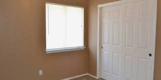 Comfortable three bedroom! Gallery 7