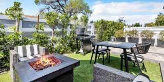 7076 Park Manor Gallery 28