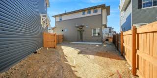 Charming 3BR House in Commerce City Charming 3BR House in Commerce City Gallery 32