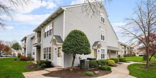 207 SEDGEFIELD Drive Gallery 1