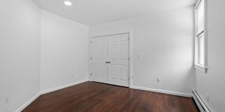 18 Bank Street Gallery 10