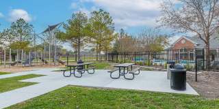 Knolls at West Oaks Gallery 15