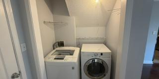 Unique 3BR/2.5BA Southwest Columbia Rental – Near Rock Bridge High! Gallery 8