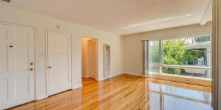 Laurel Gardens Gallery 1