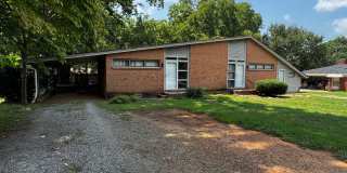 2/1 Duplex with office space in Shelby, NC Gallery 1