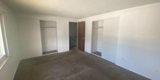 Nice 3 bedroom townhome in Aurora Gallery 16