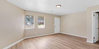217 Tanglewood DR B Gallery 5