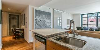 Gorgeous designer one bedroom in Hayes Valley w/lots of light, views, W/D, private patio, roof deck, gym and parking! Gallery 11