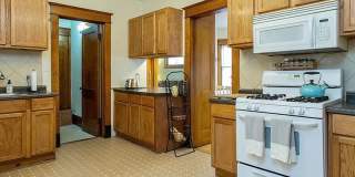 Charming 4 Bed unit available near Hamline University!!! Gallery 1