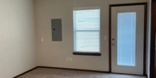 2525 North creek Lane Gallery 12