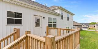 Beautiful Split Level 5 Bedroom Home - Hills of Olde Savannah Gallery 32