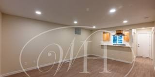 Spacious 2 bedroom duplex with attached garage Gallery 10