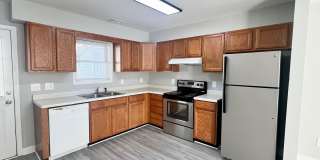 Two bedroom, one bath apartment in Burlington Gallery 1