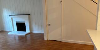 EPIC REA: 2 BR/1 BA Townhome w/ 1 Parking in Great Corte Madera Gallery 11